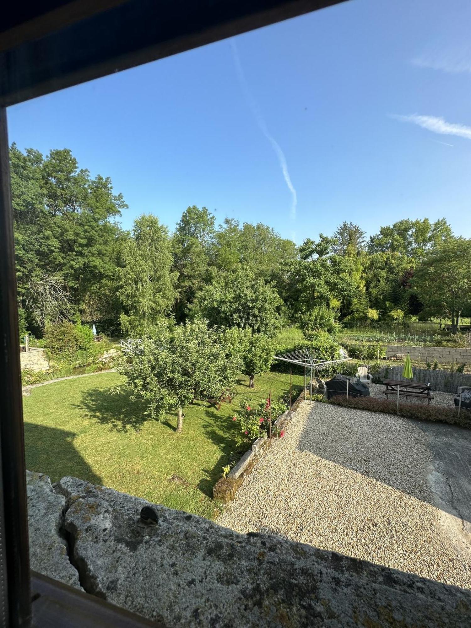 Petit Moulin De Veillard Bourg-Charente Exterior foto