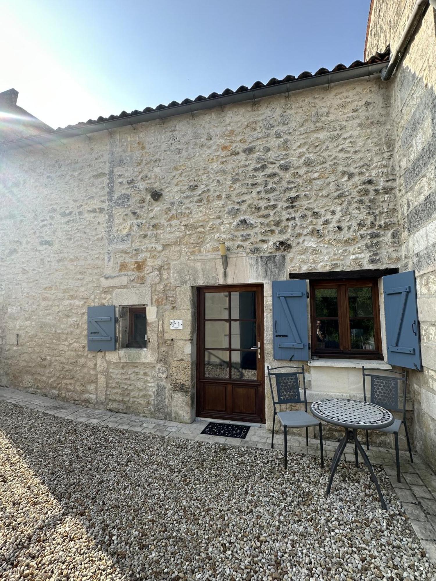 Petit Moulin De Veillard Bourg-Charente Exterior foto