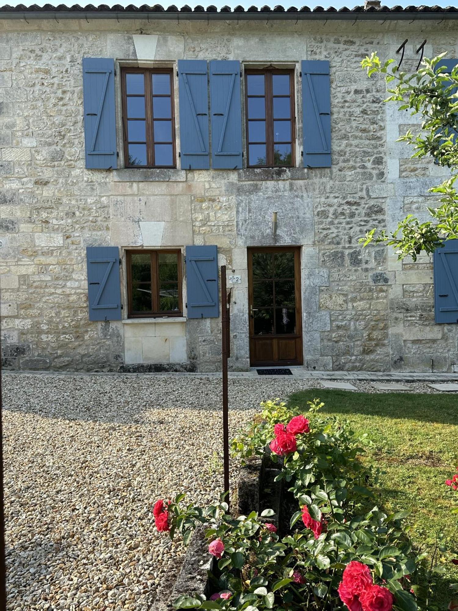 Petit Moulin De Veillard Bourg-Charente Exterior foto