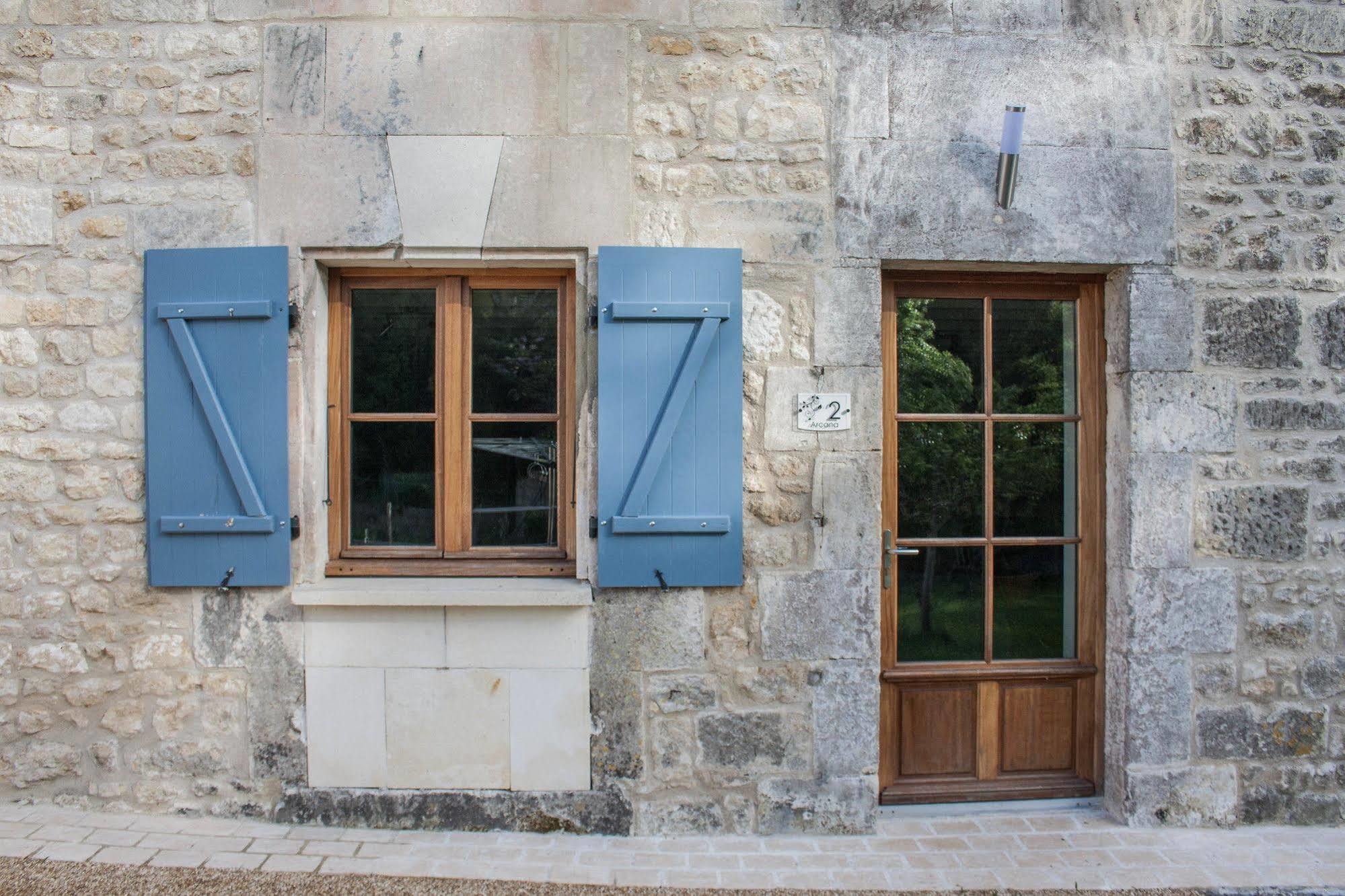 Petit Moulin De Veillard Bourg-Charente Exterior foto